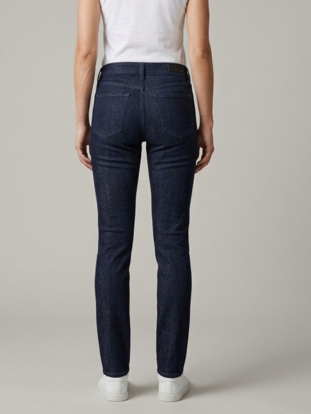 DKNY Women’s Avenue B Slim Straight Leg Dark Wash Jeans Denim Sz 30